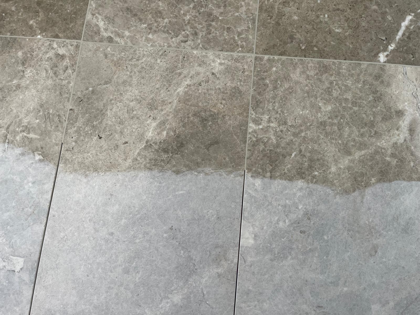 Epoxy resin joint repair between natural stone tiles